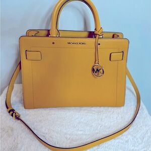 Michael Kors Handbag large Gold